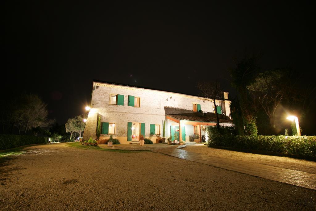 Ristorante Country House Isolabelgatto Βίλα Fano Εξωτερικό φωτογραφία